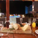 Grand Pinea * Čilipi