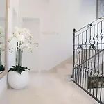 Grand Pinea Villa *