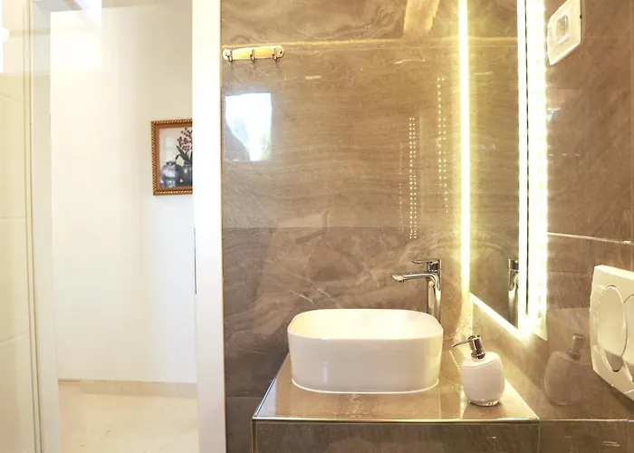 Villa Grand Pinea Čilipi